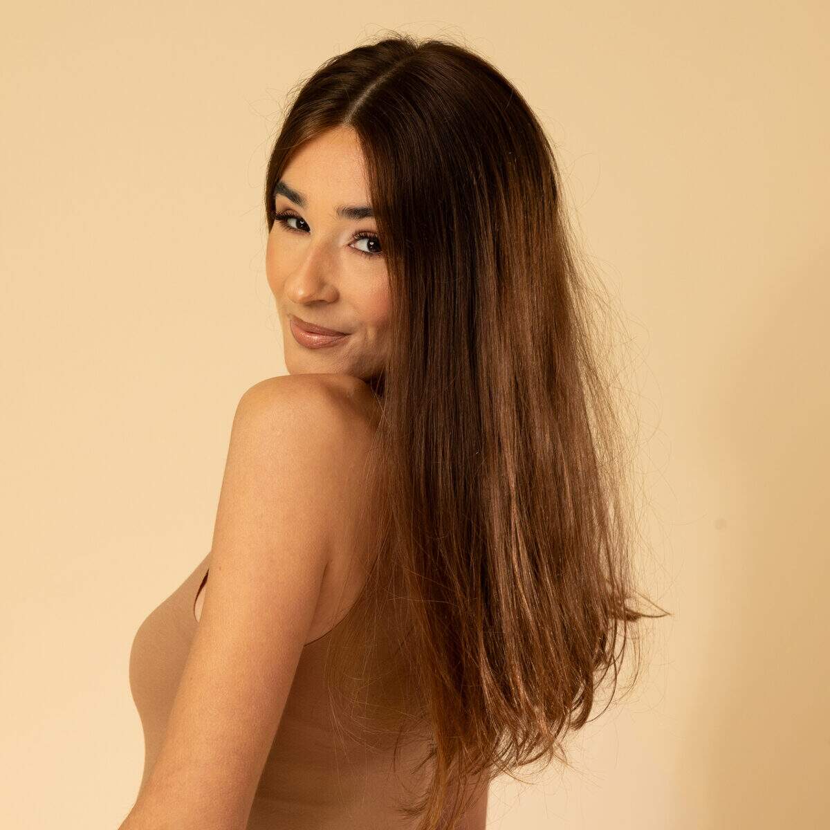 Image de Perruque en cheveux naturel vierge - Longue 30 cm - brun foncé
