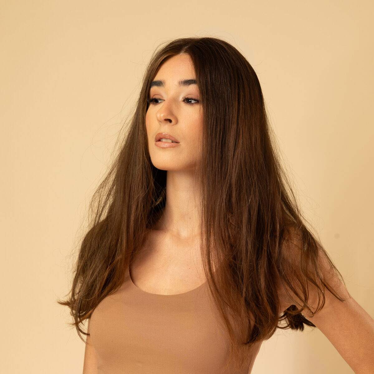 detail lace front perruque artisanale cheveux naturels implantation realiste