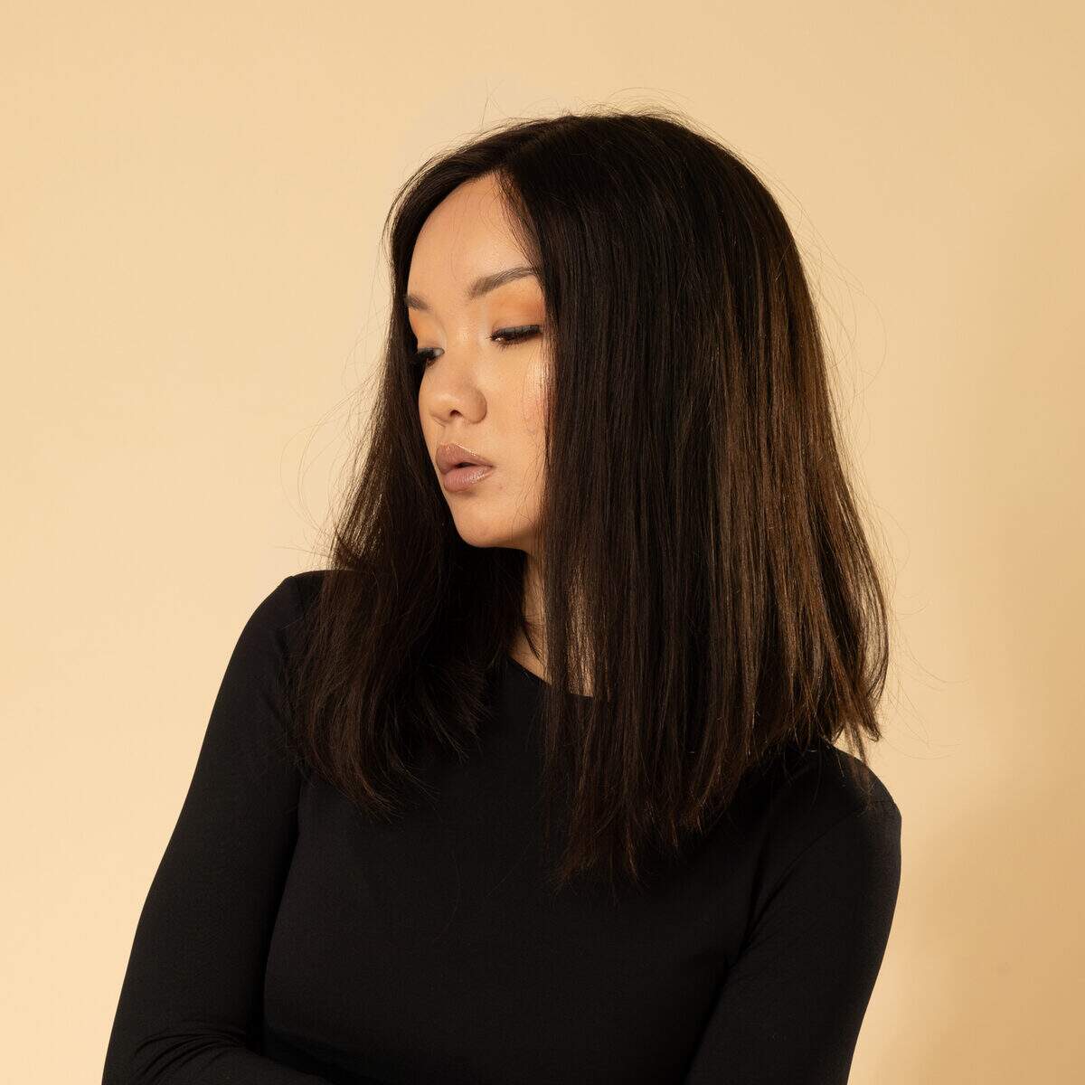 Perruque en cheveux naturel vierge - Courte 15 cm - brun foncé